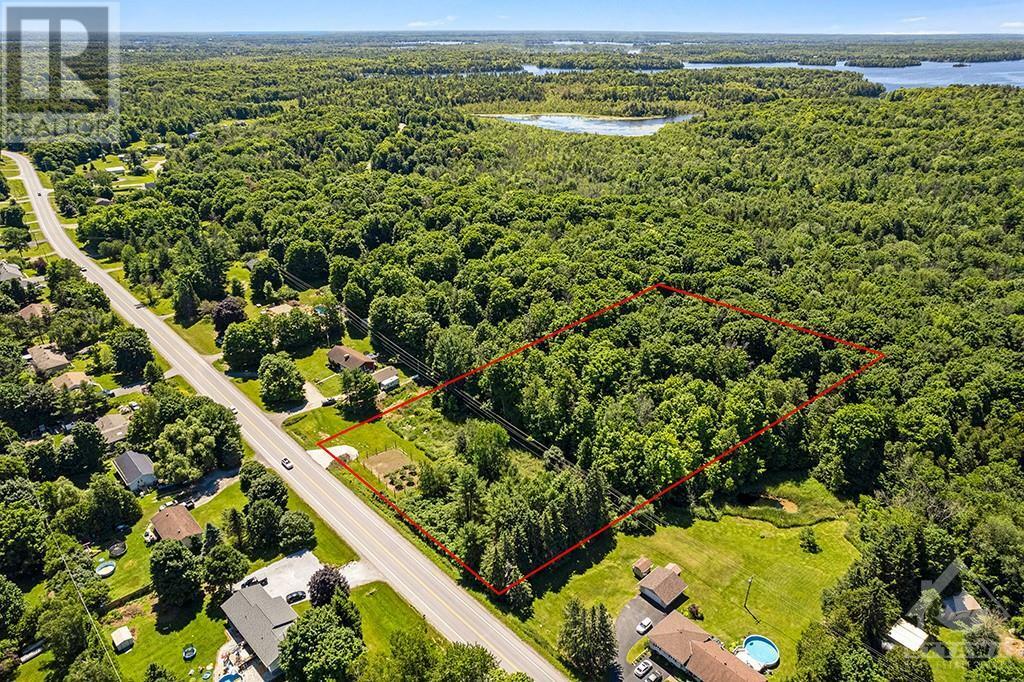 Property Photo:  2561 Rideau Ferry Road  ON K7H 0G5 