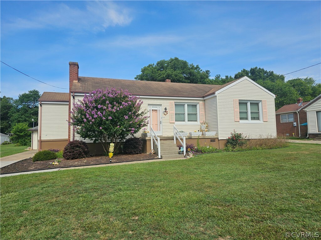 Property Photo:  21420 Warren Avenue  VA 23803 