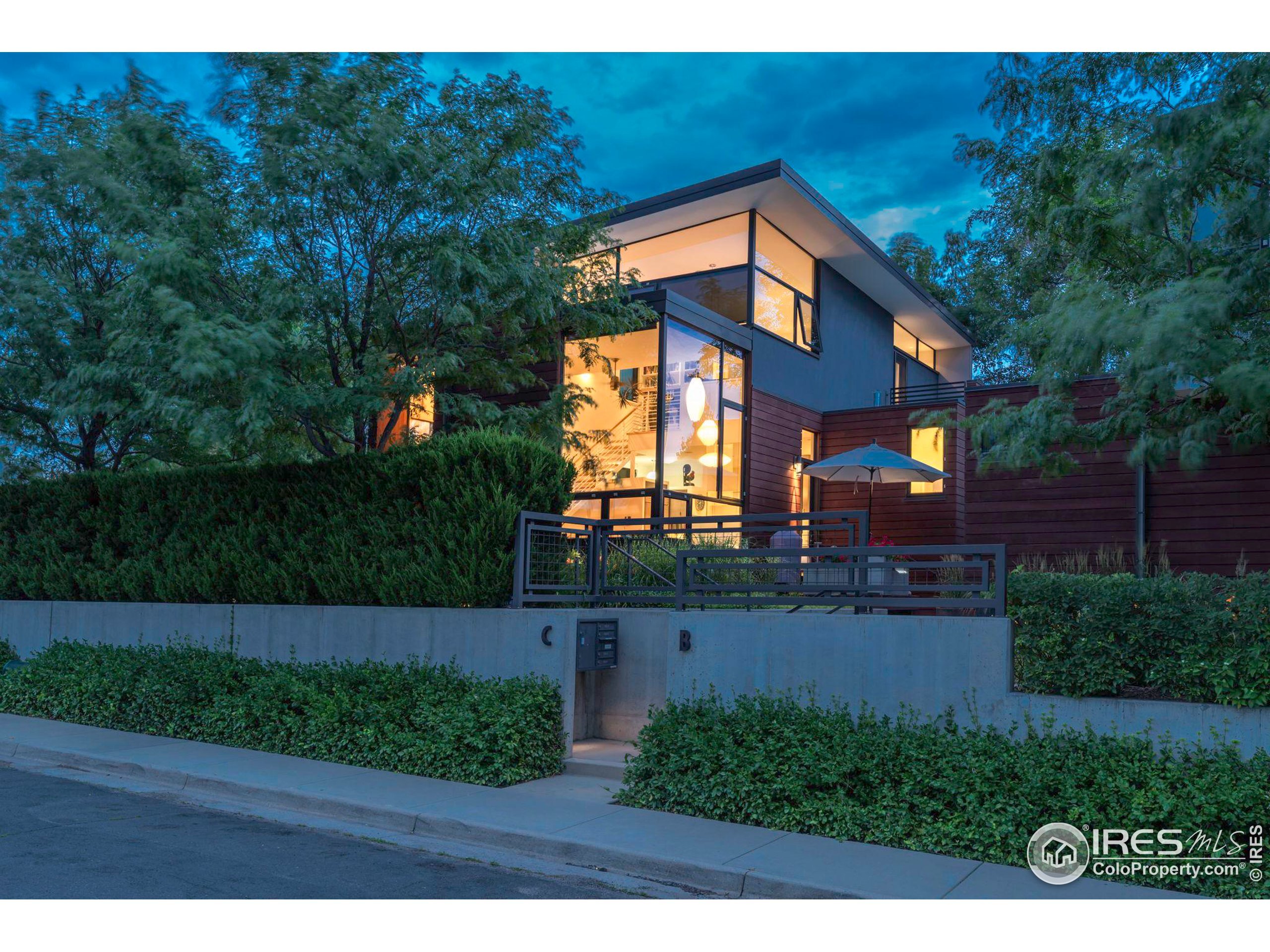 Property Photo: 303 Canyon Blvd C CO 80302
