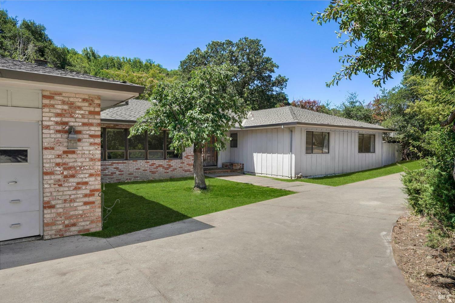 Property Photo:  164 Deer Hollow Road  CA 94960 