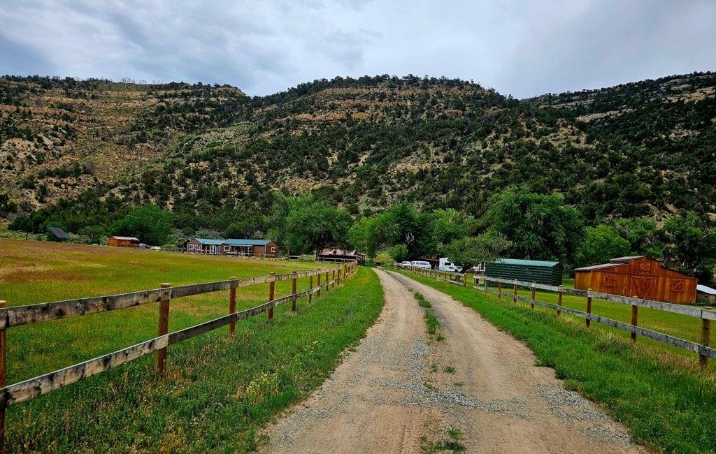 Property Photo: 3750 County Road 205 CO 81630
