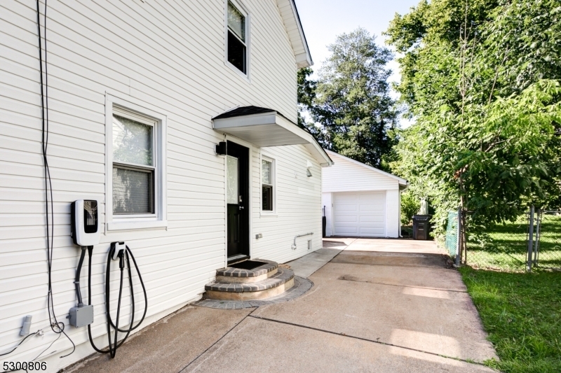 Property Photo:  51 Kings Rd  NJ 07928 