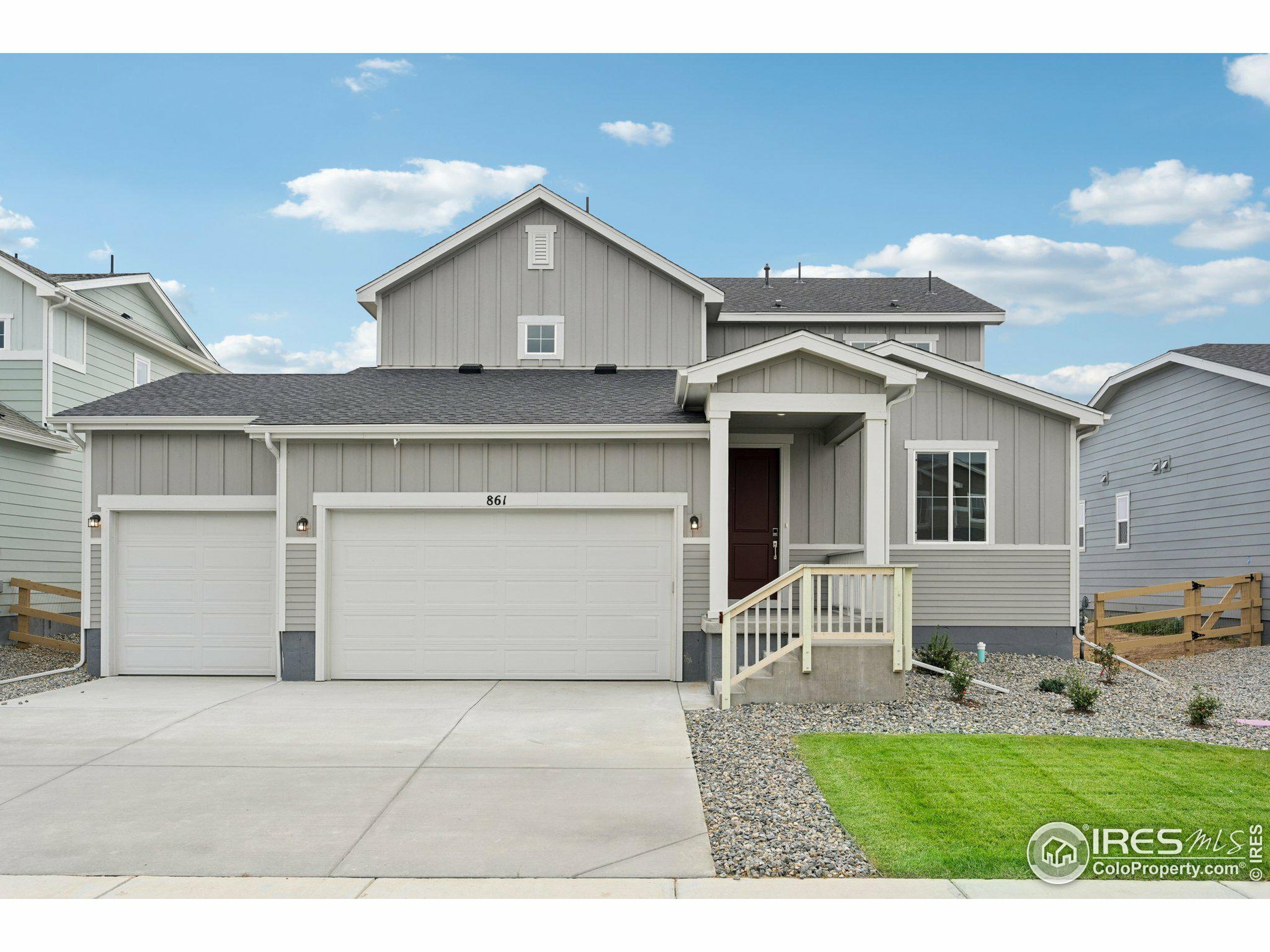 Property Photo:  861 Hummocky Way  CO 80550 