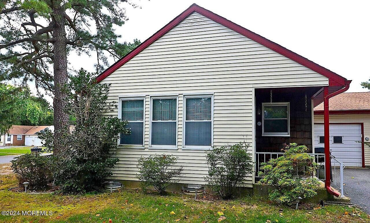 Property Photo:  4B Quincy Drive  NJ 08759 
