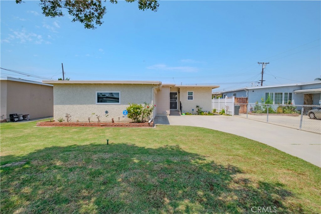 Property Photo:  13513 Premiere Avenue  CA 90706 