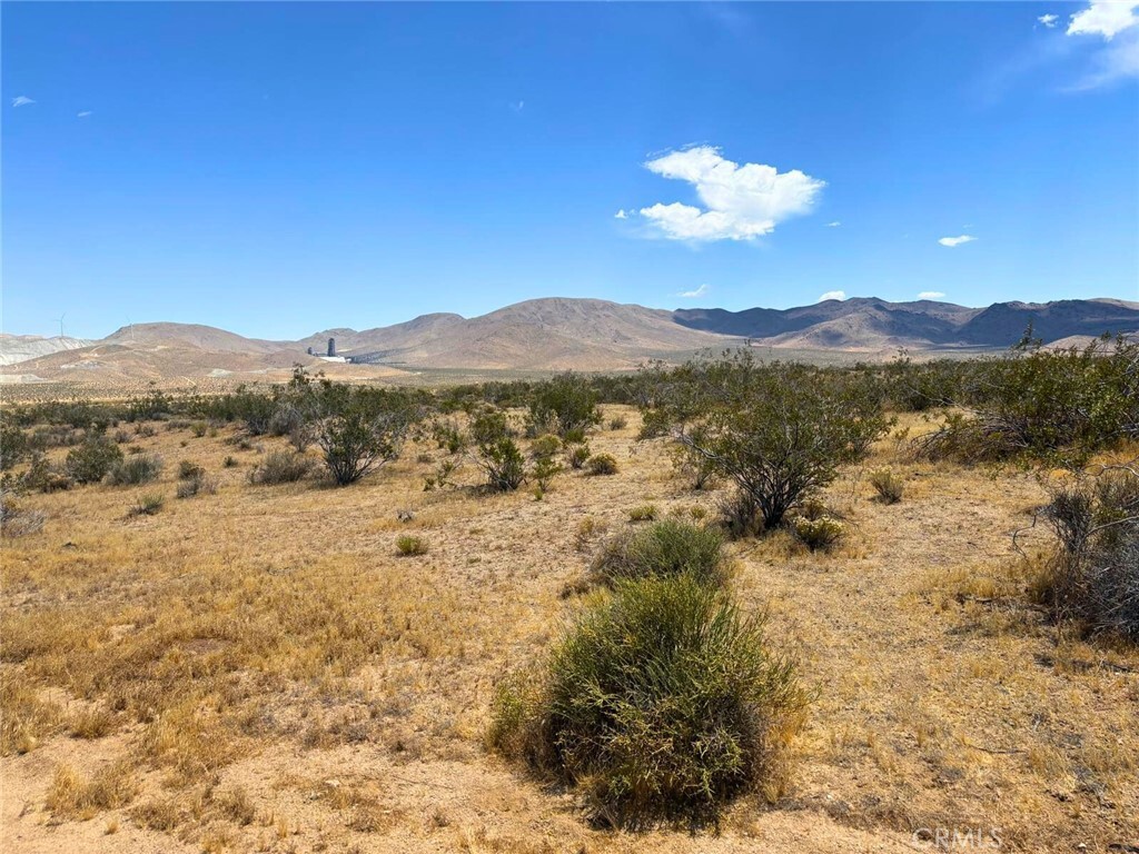 Property Photo:  2 Laguna Seca Rd  CA 92307 