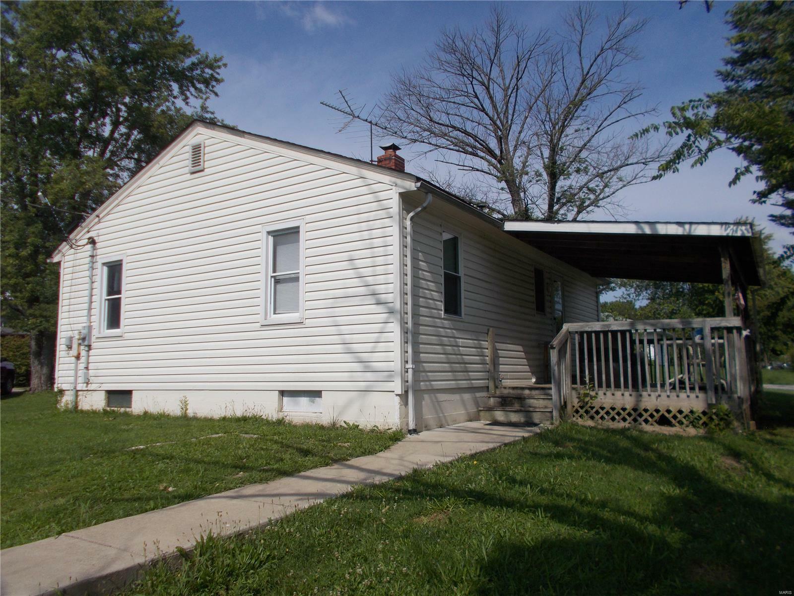 Property Photo:  602 3rd Street  MO 63383 