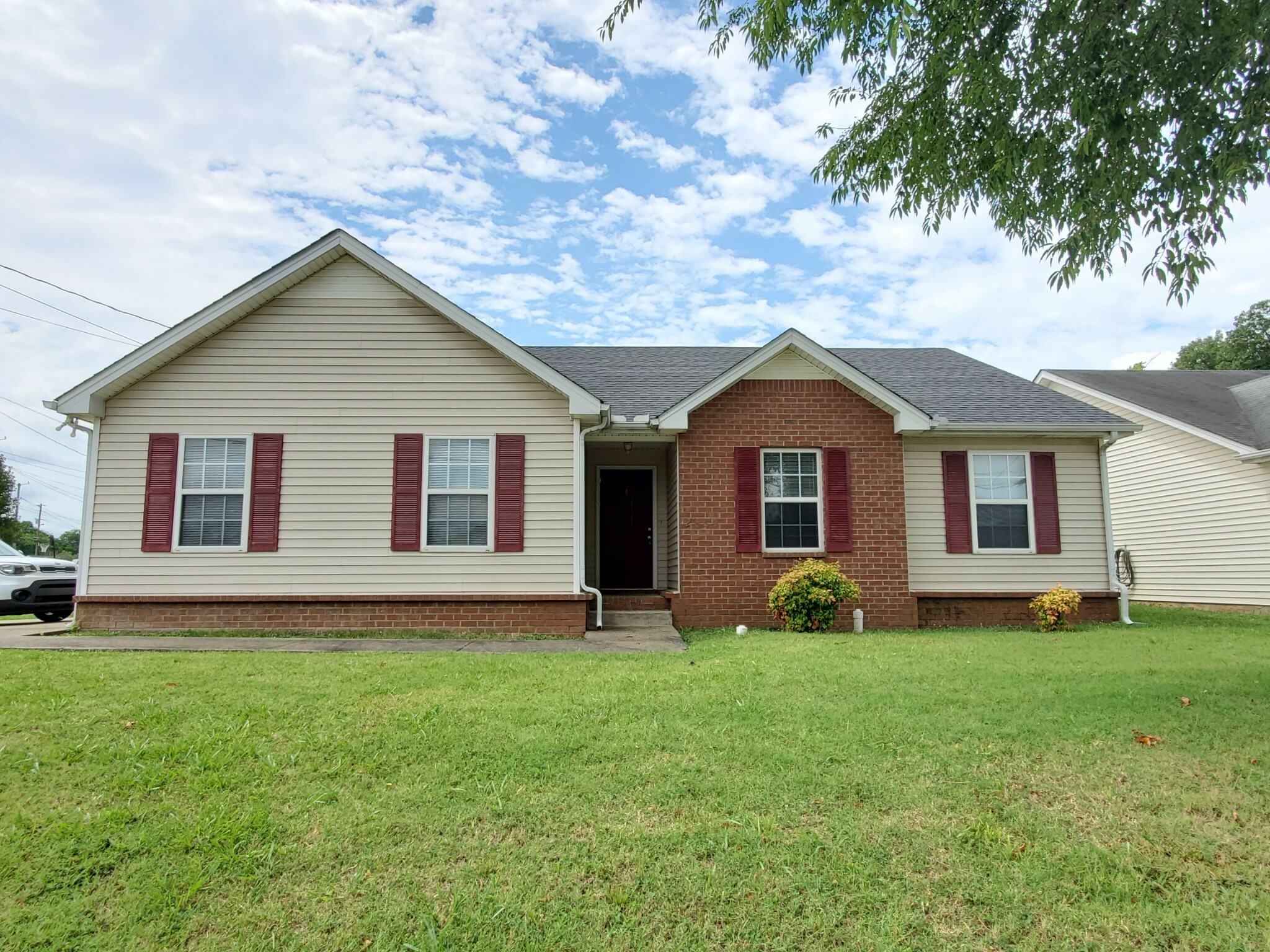 Property Photo:  2660 Gold Valley Dr  TN 37130 