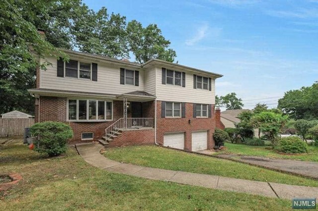 Property Photo:  416 Greenway Drive  NJ 07605 