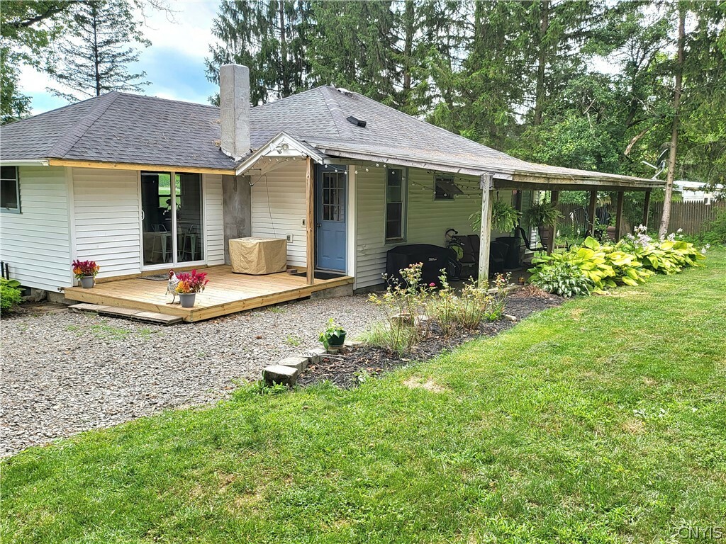 Property Photo:  187 Old Groton Road  NY 13045 