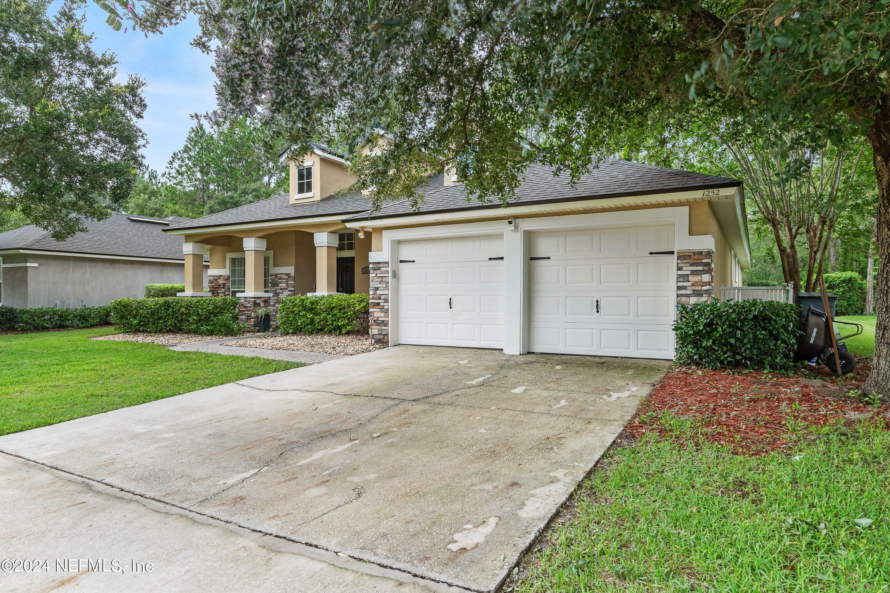 Property Photo:  1252 Harbour Town Drive  FL 32065 