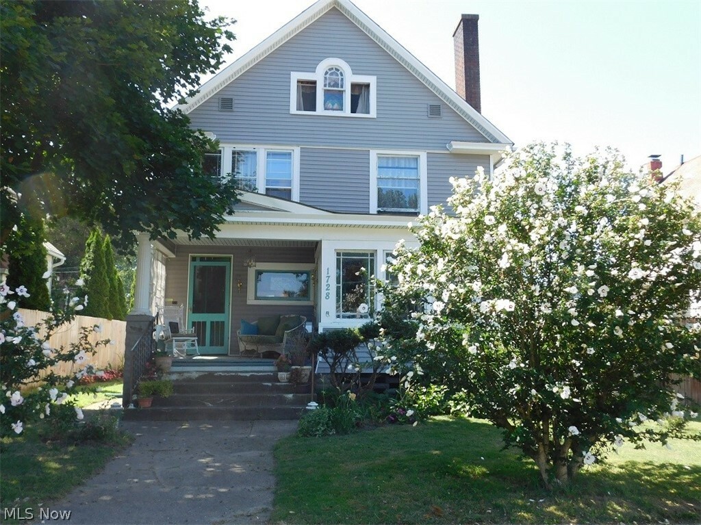 Property Photo:  1728 E 44th Street  OH 44004 