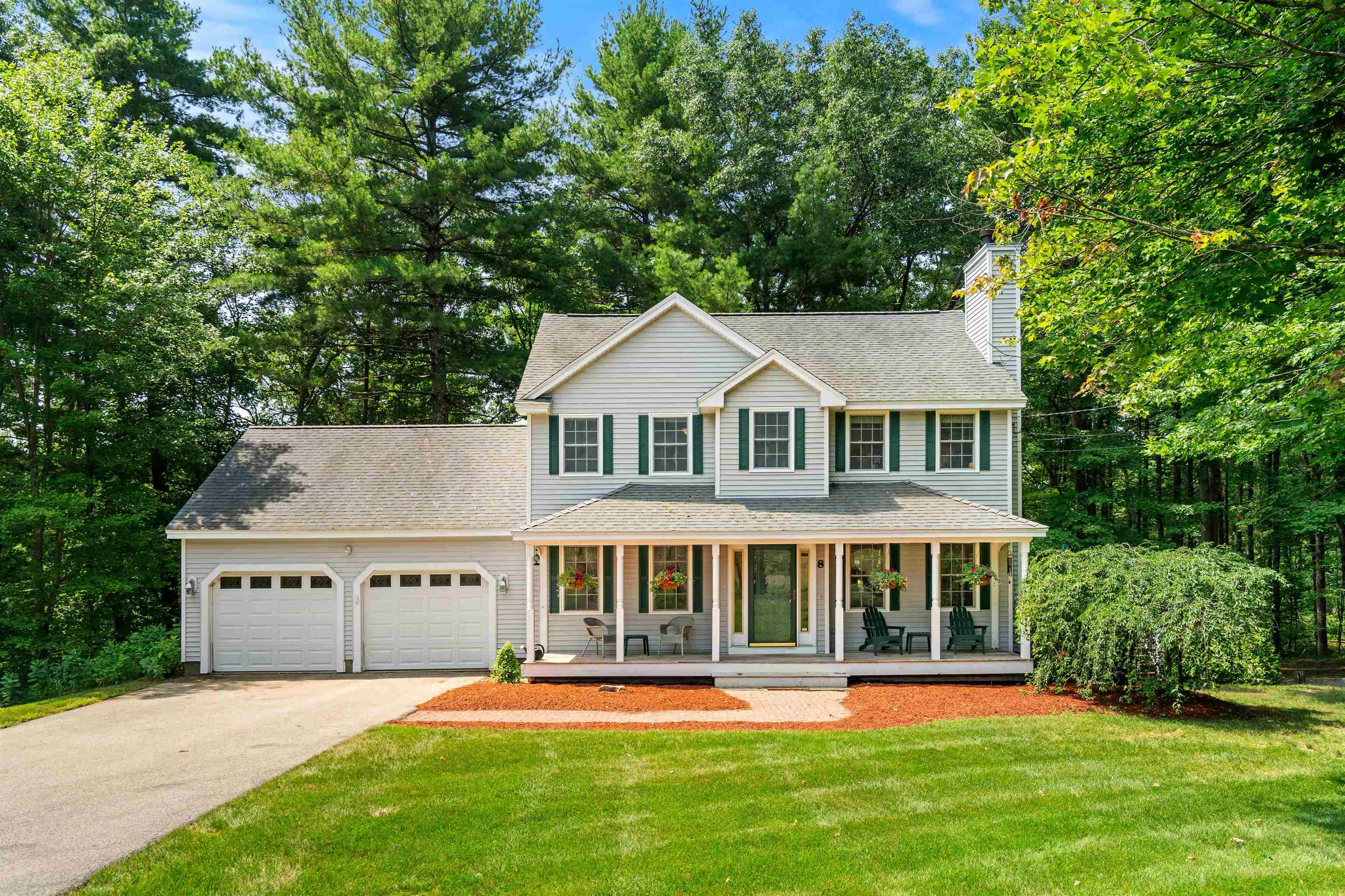 Property Photo:  8 Buttonbush Lane  NH 03052 