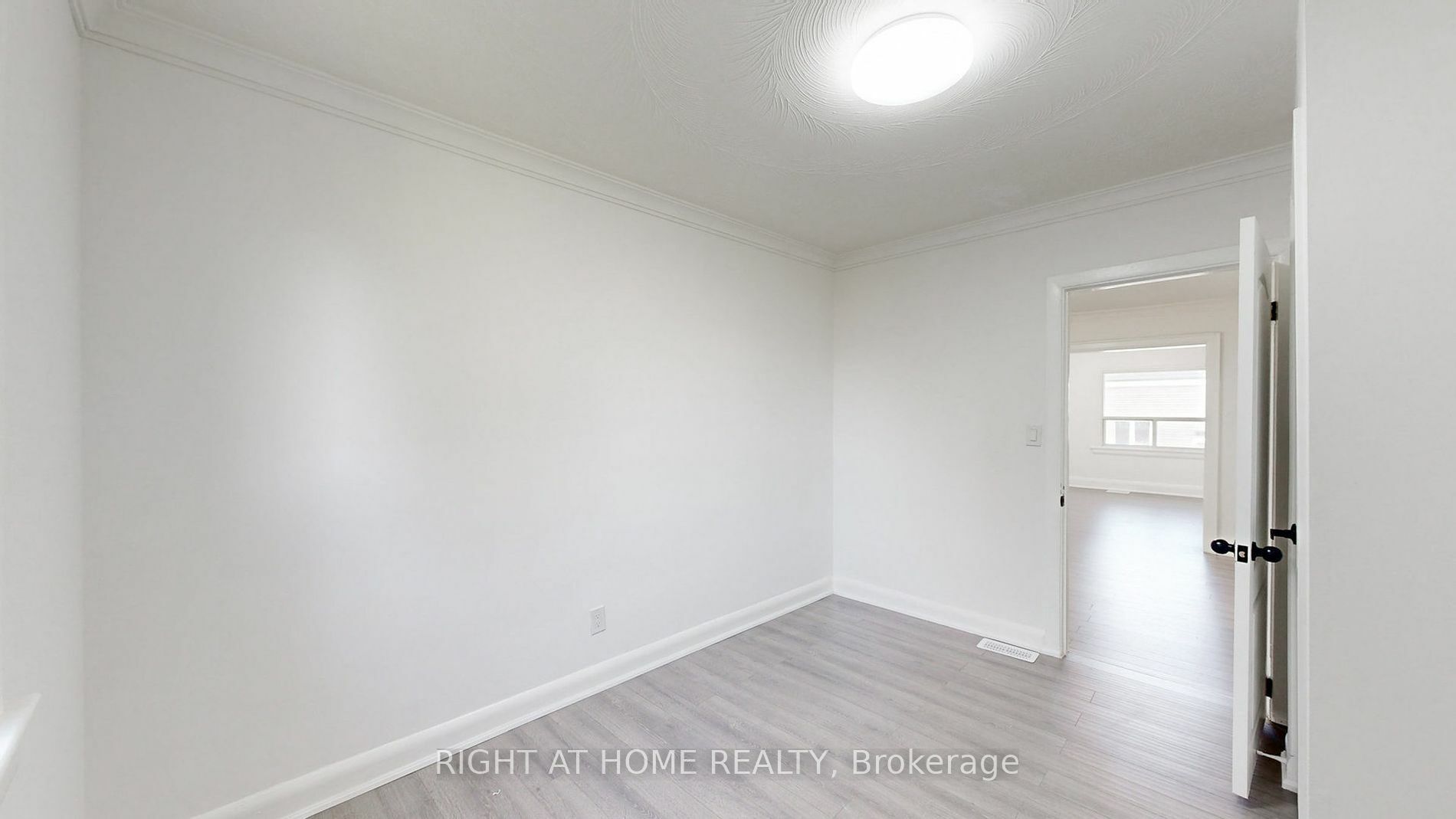 Property Photo:  179 Celina St  ON L1H 4N3 