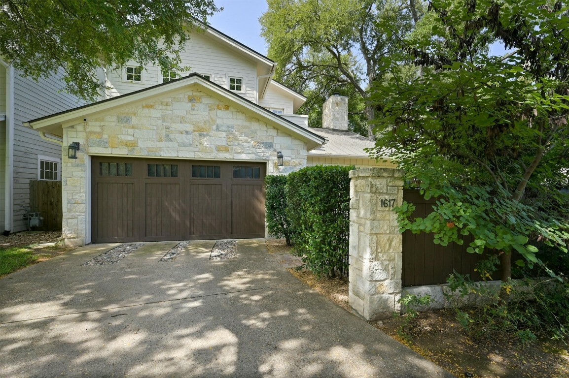 1617 Mohle Drive  Austin TX 78703 photo