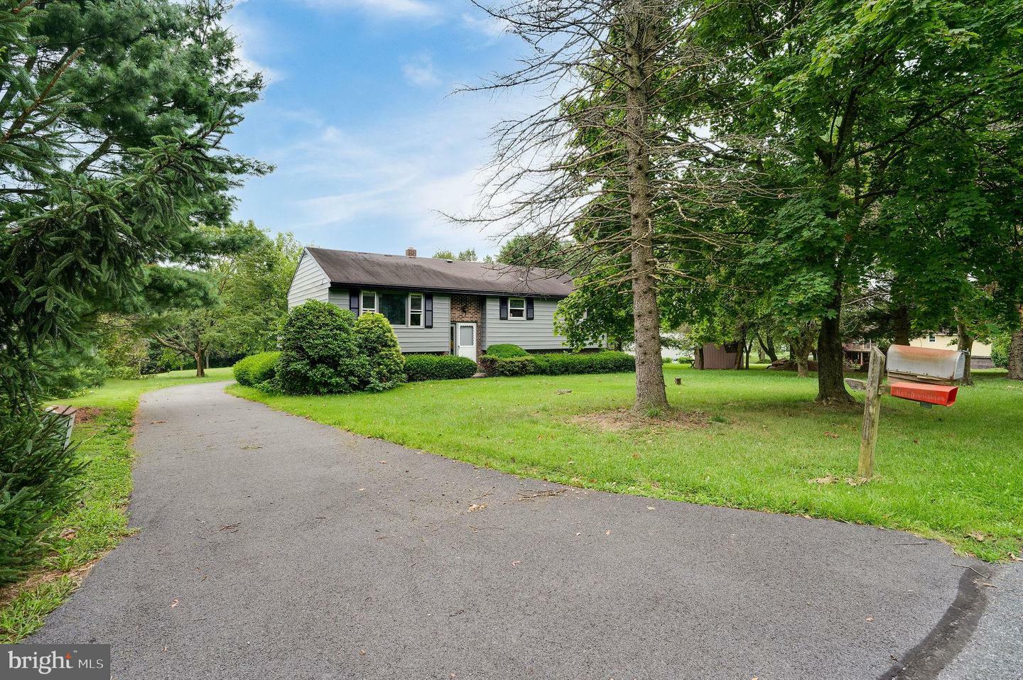 Property Photo:  62 Manor Drive  PA 19541 