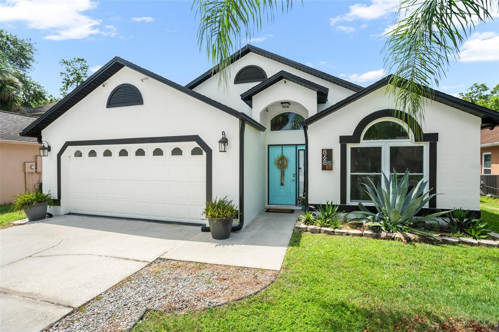 Property Photo:  868 Shell Lane  FL 32750 
