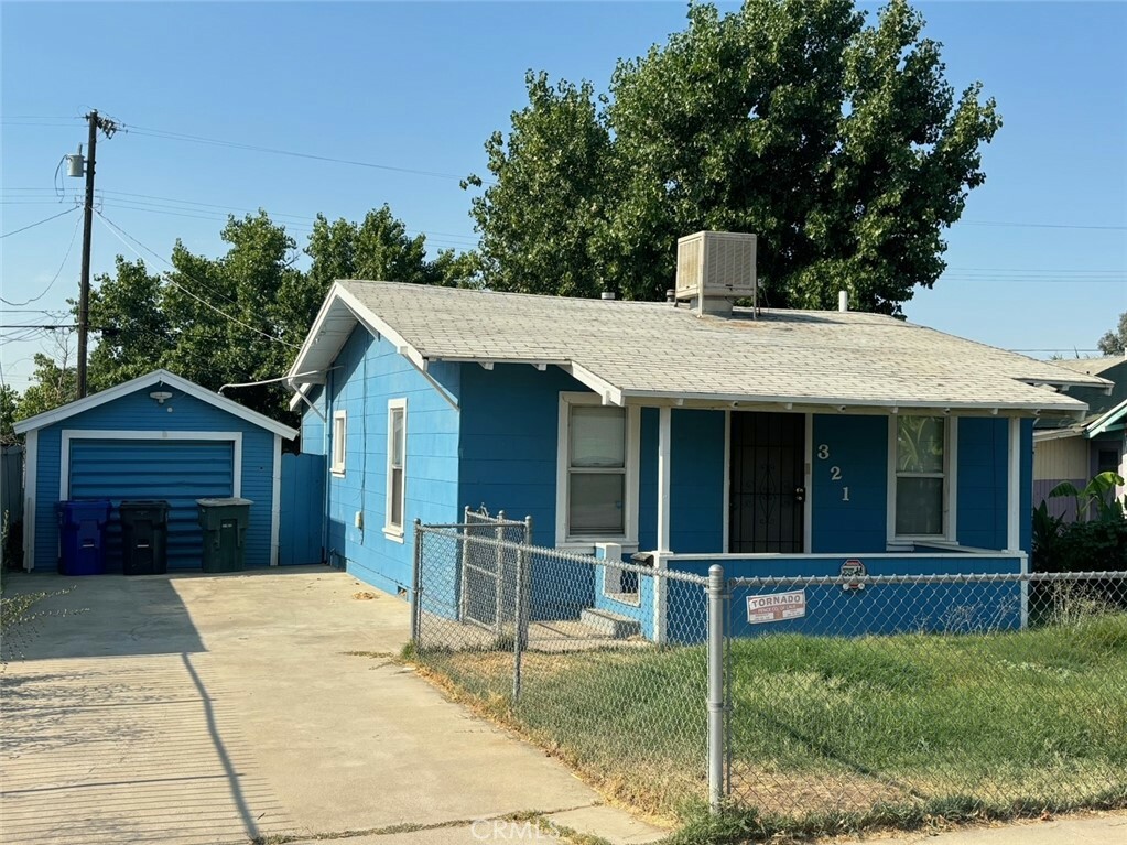 Property Photo:  321 Decatur Street  CA 93308 