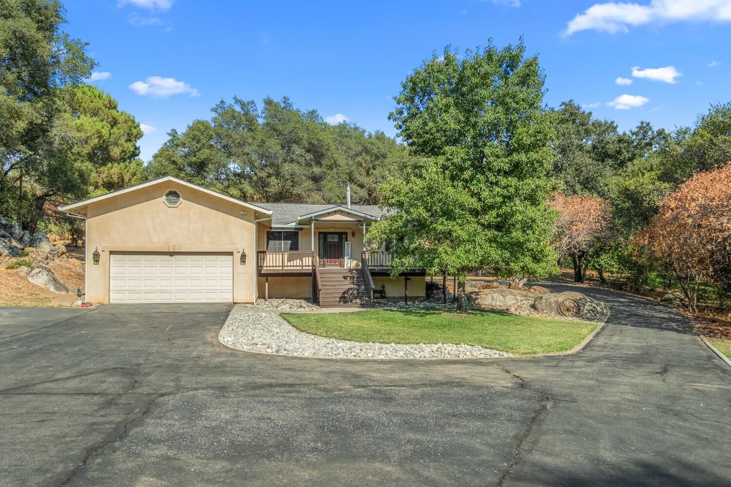 Property Photo:  1671 Goulart Ranch Road  CA 95658 