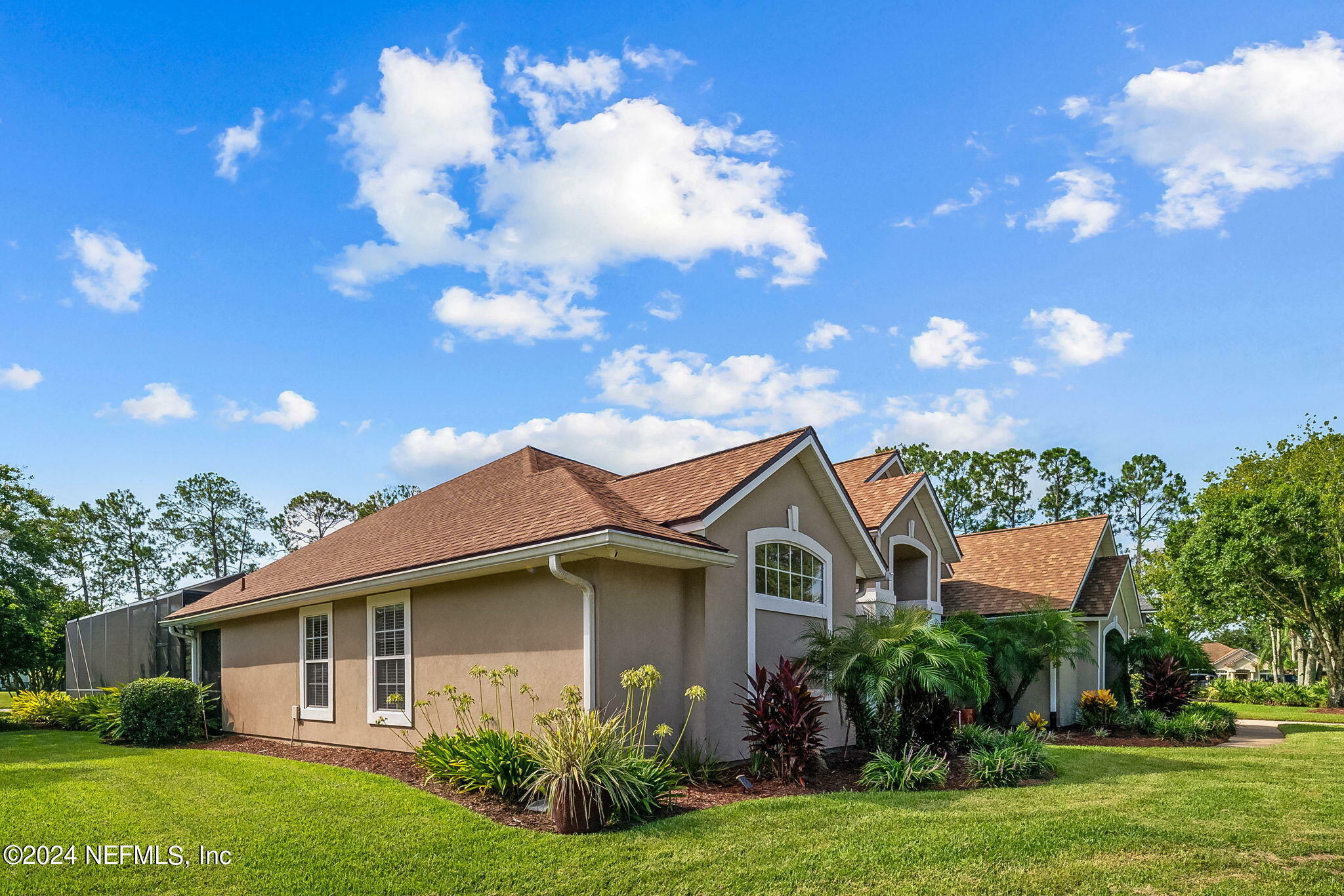 Property Photo:  1667 Waters Edge Drive  FL 32003 