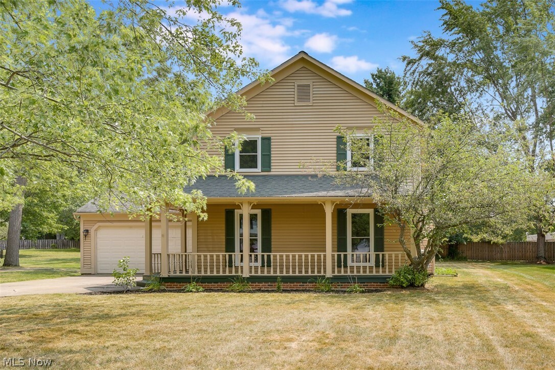 Property Photo: 31804 N Roundhead Drive OH 44139