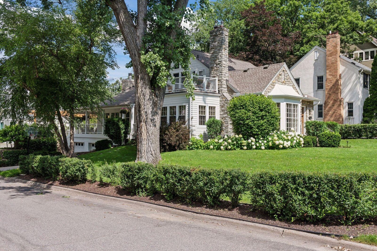 Property Photo: 1952 Drew Avenue S MN 55416