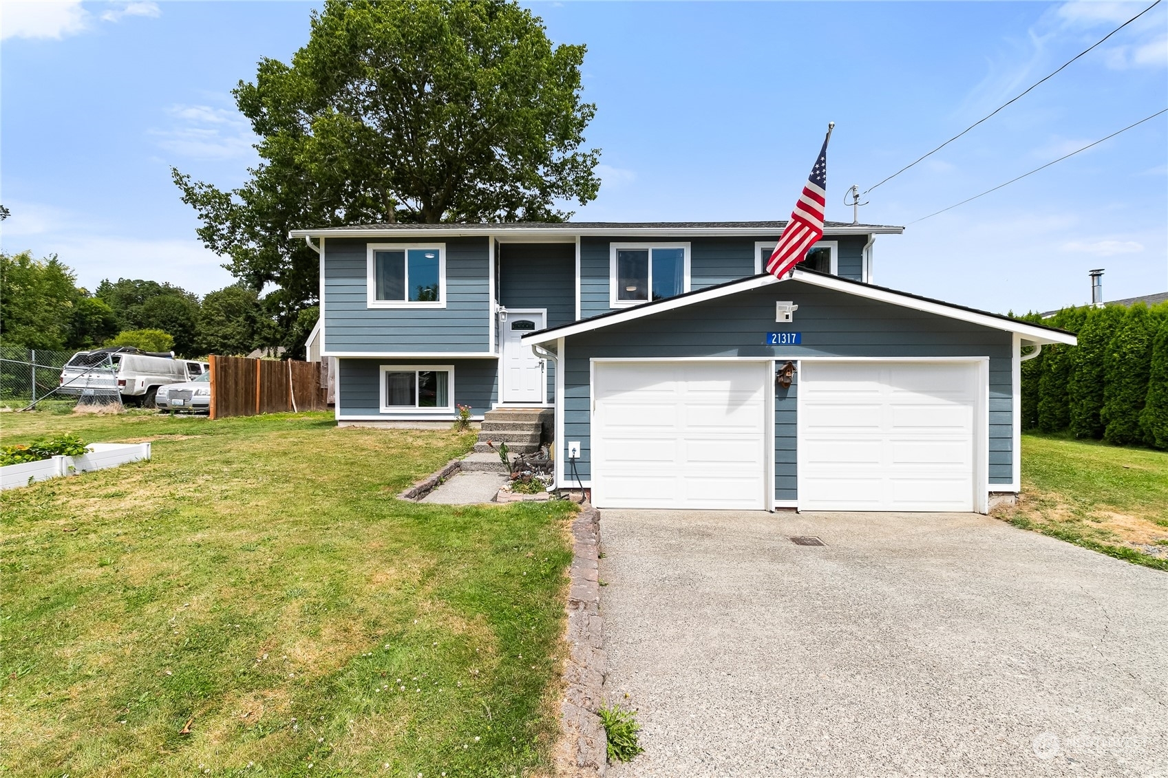 Property Photo:  21317 Plaza Drive  WA 98284 