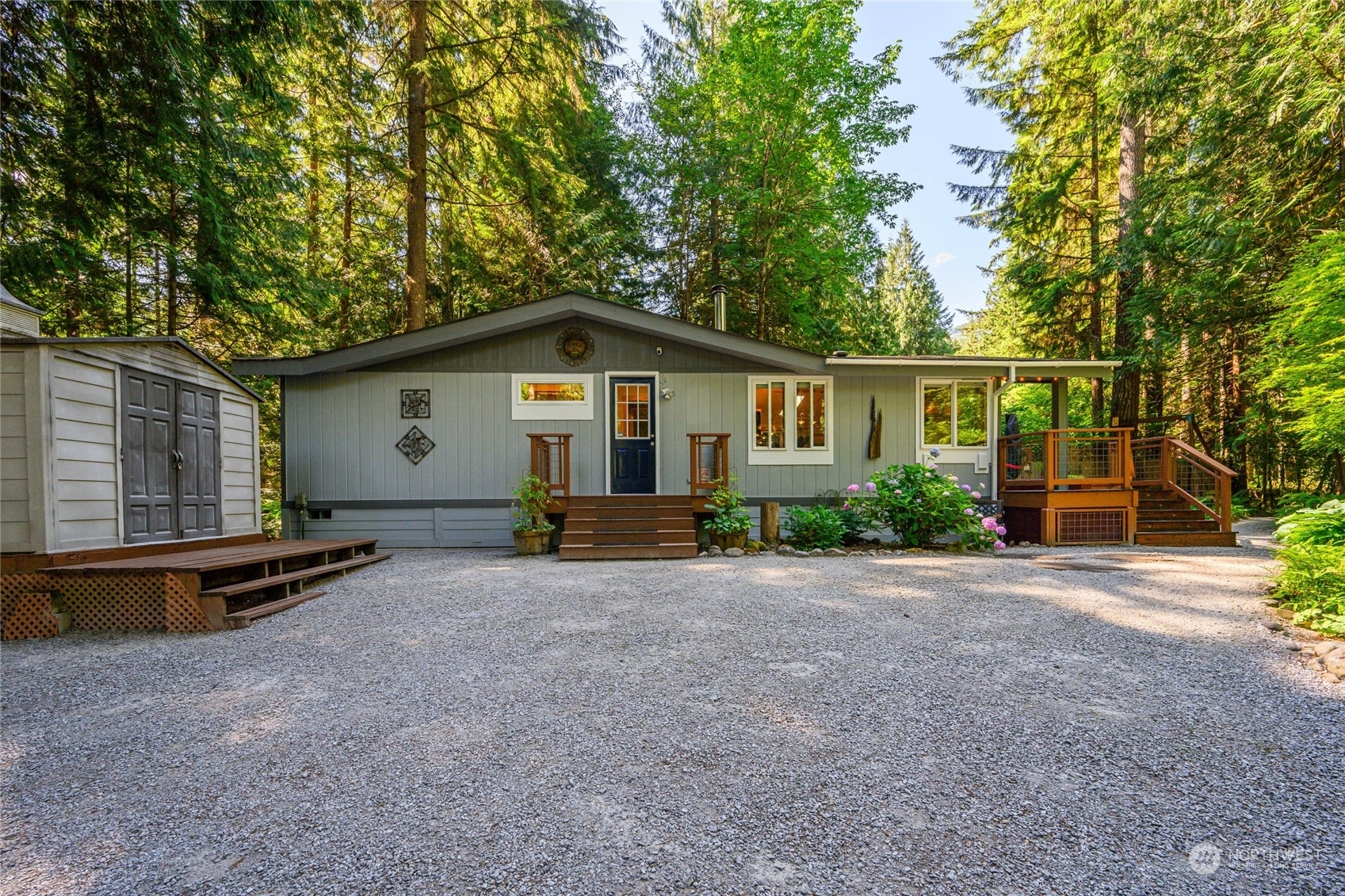 Property Photo:  21009 Pinnacle Road  WA 98244 