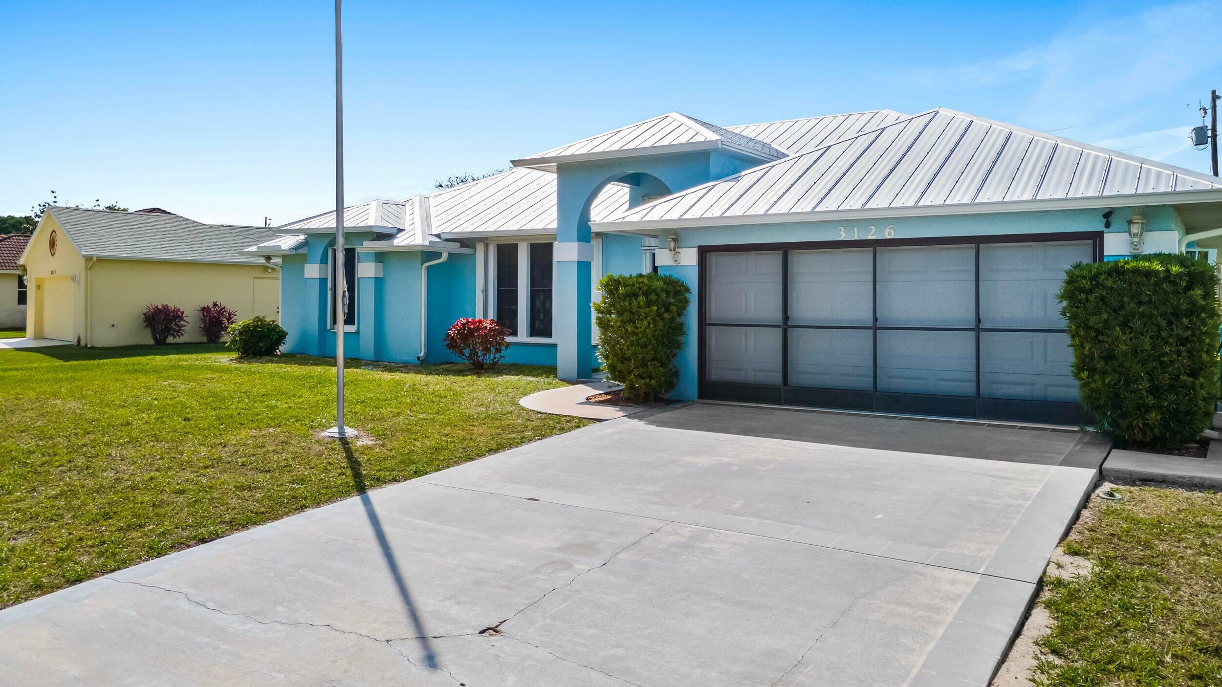 Property Photo:  3126 SE Card Terrace  FL 34984 