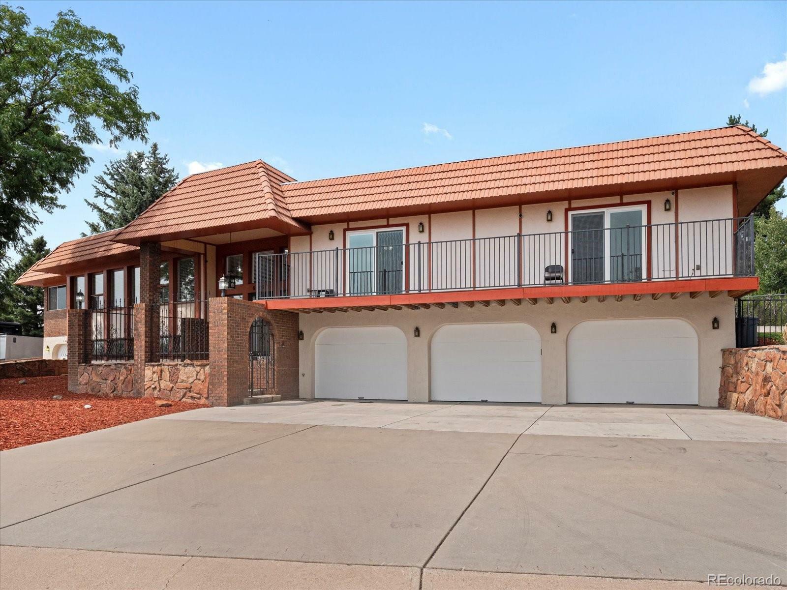 Property Photo:  8233 W 62nd Place  CO 80004 