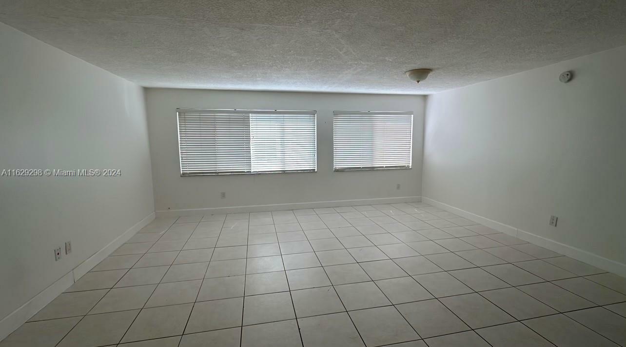 Property Photo:  9971 W Bay Harbor Dr 306  FL 33154 