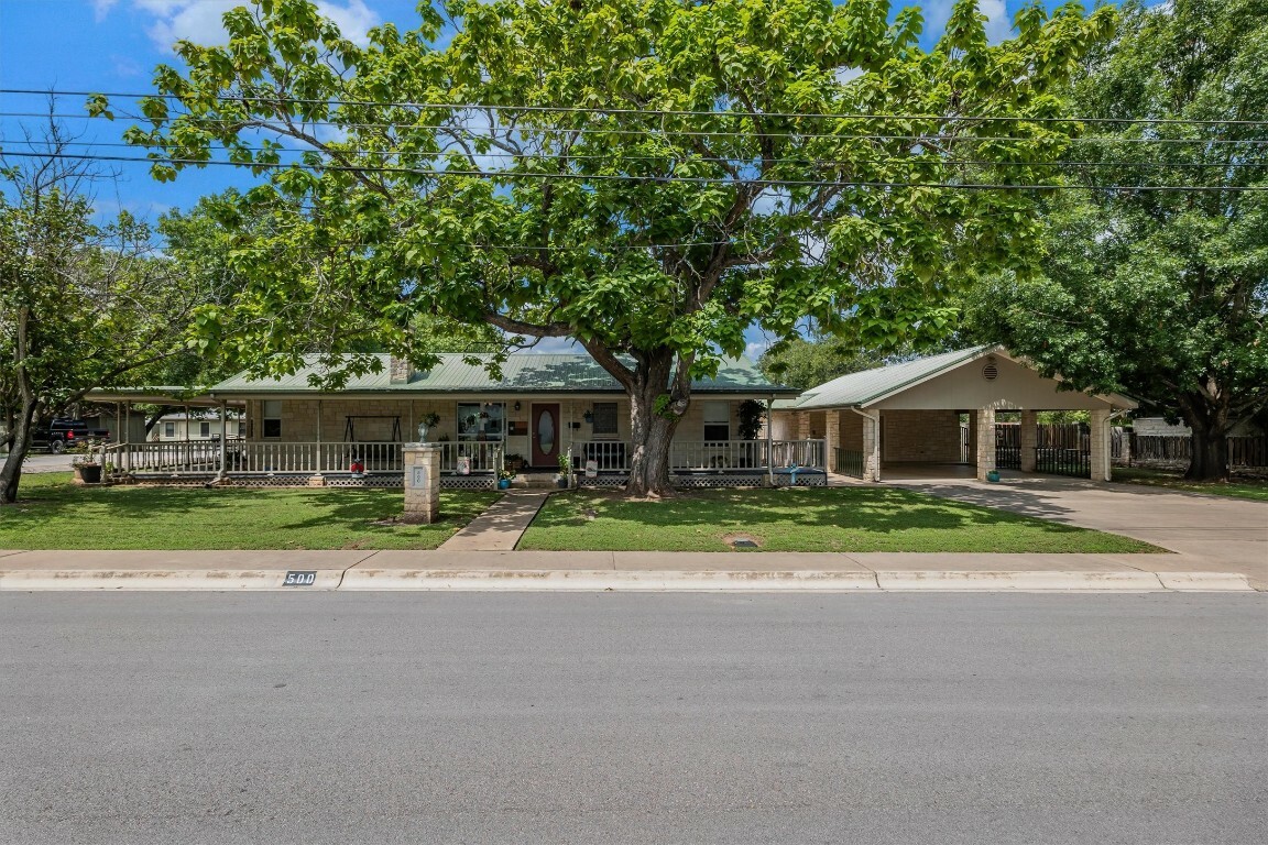 Property Photo:  500 N Main Street  TX 78611 