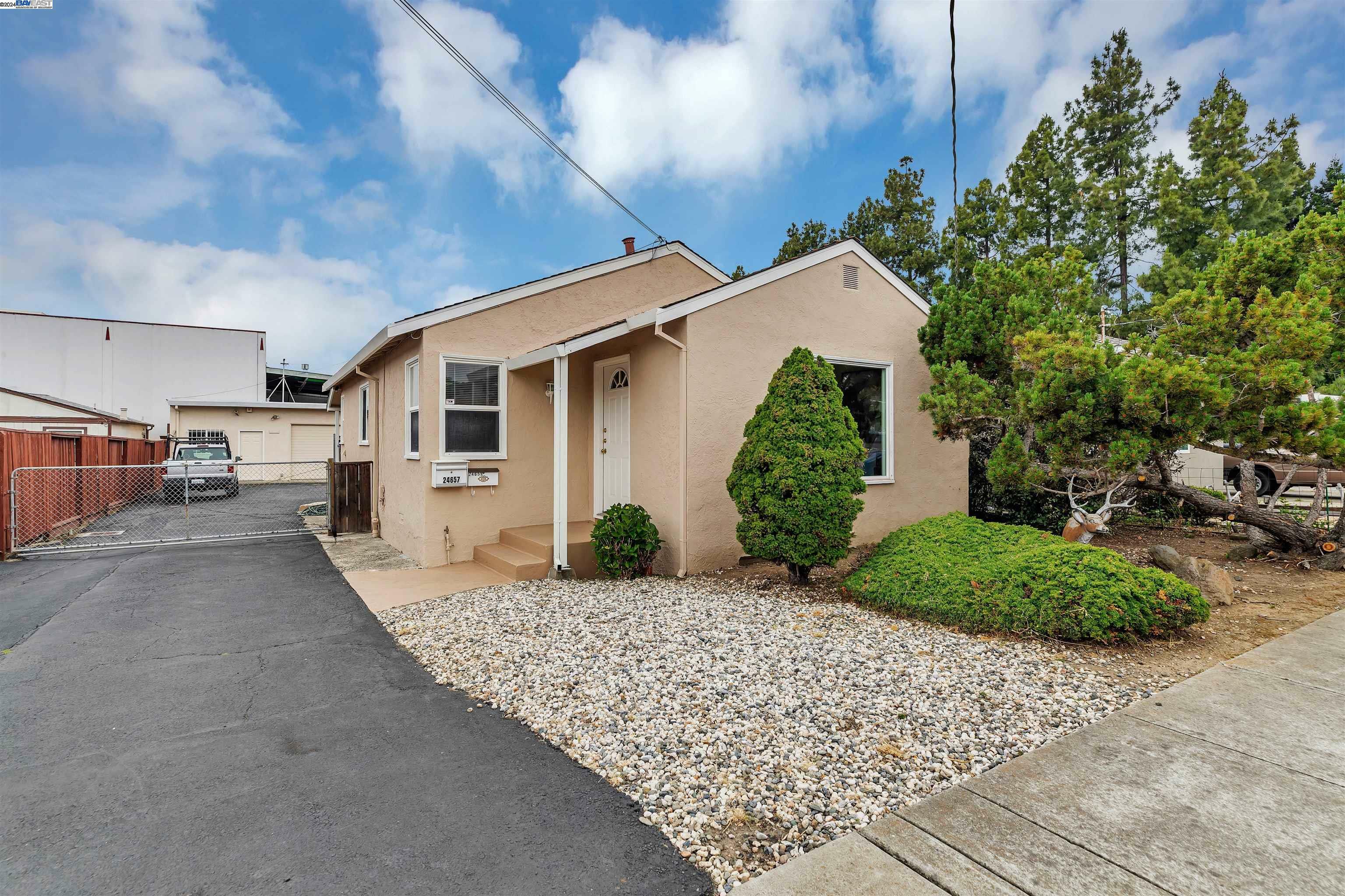 Property Photo:  24657 Oneil Ave  CA 94544 