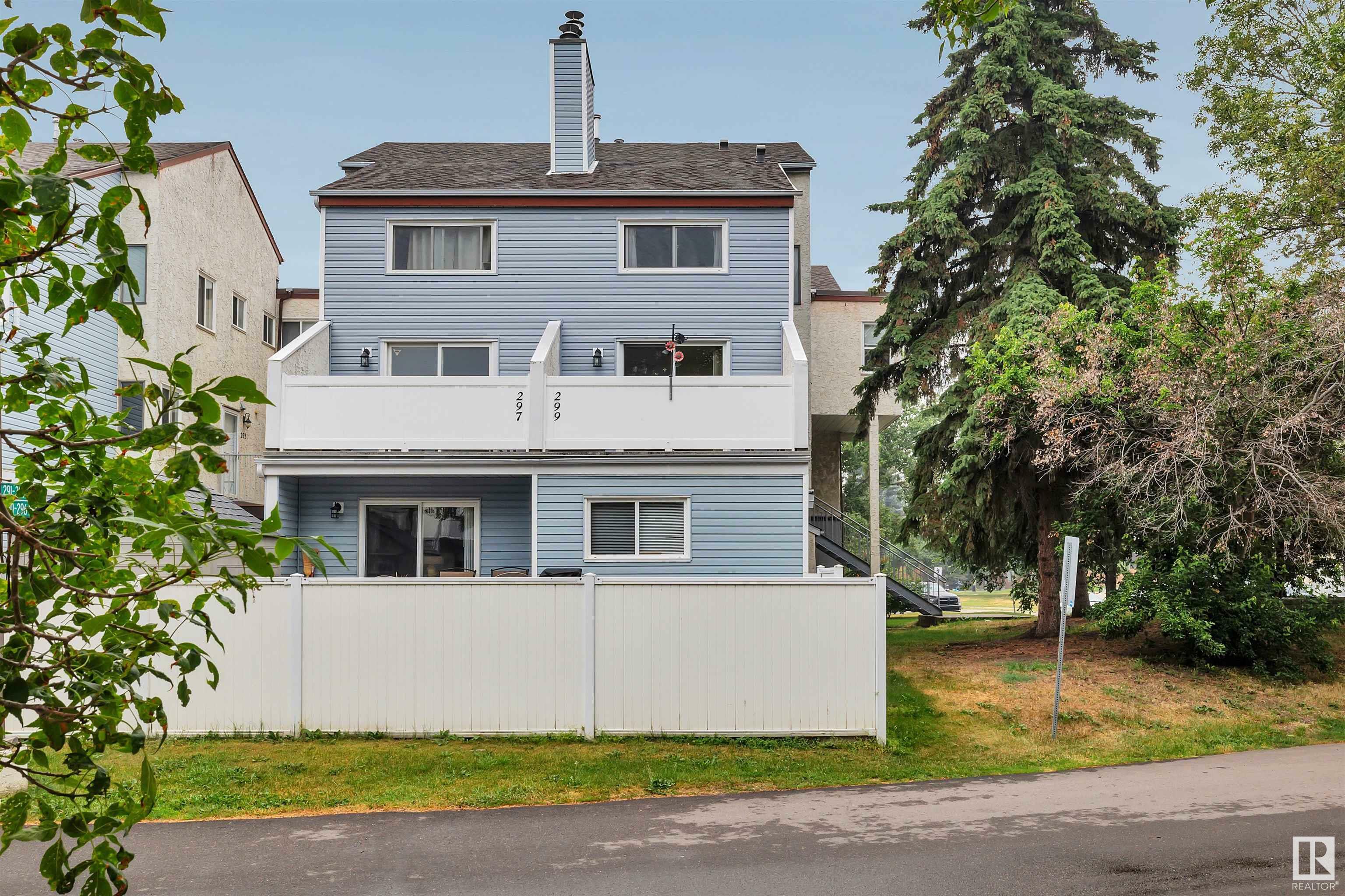 Property Photo:  299 Lancaster Terrace NW  AB T5X 5T7 