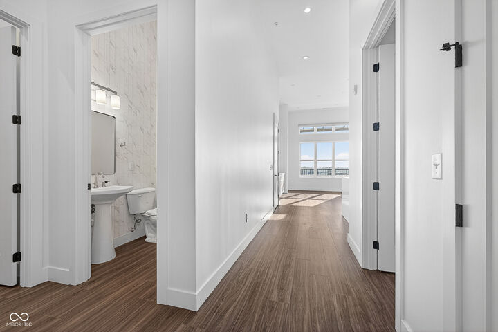 Property Photo:  1155 S Rangeline Road 506  IN 46032 