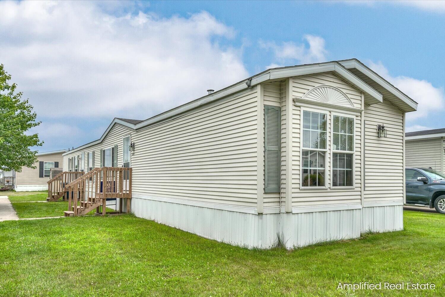 Property Photo:  4358 Warwick Street  MI 49348 