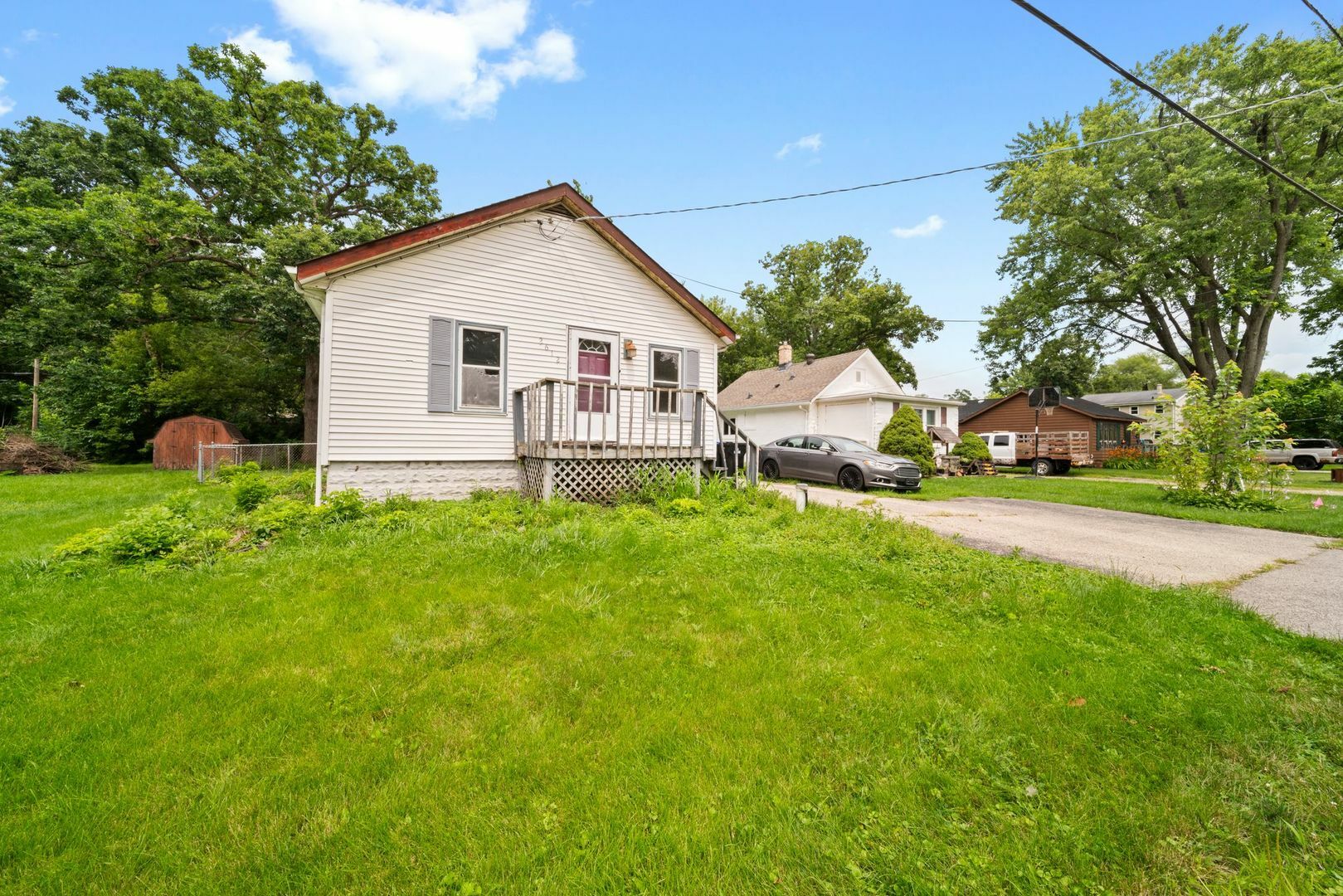 Property Photo:  2612 Midoak Lane  IL 60051 