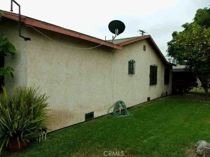 Property Photo:  6456 Clara Street  CA 90201 