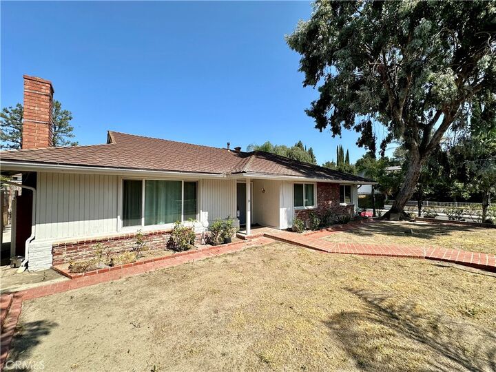 Property Photo: 11369 Darby Avenue CA 91326