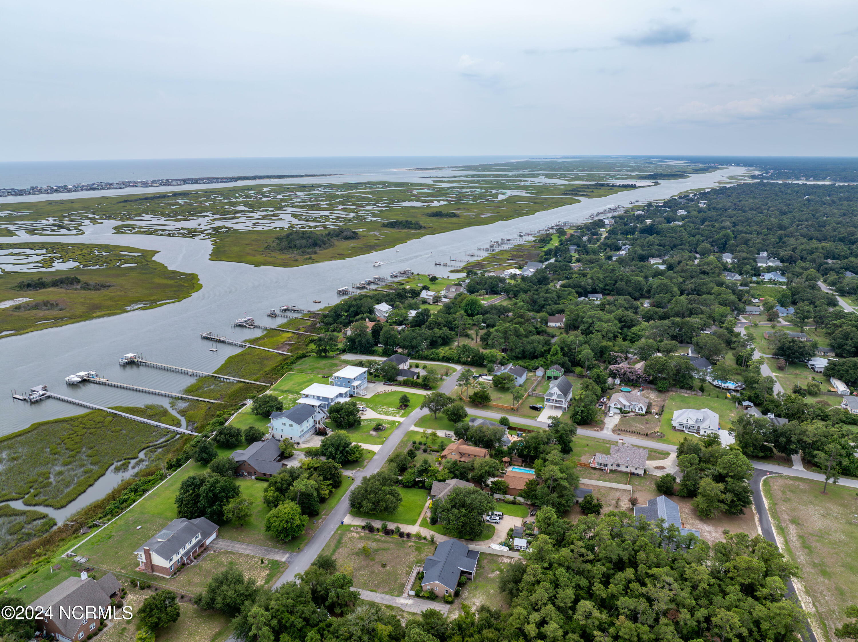 Property Photo:  109 Inlet Court  NC 28443 