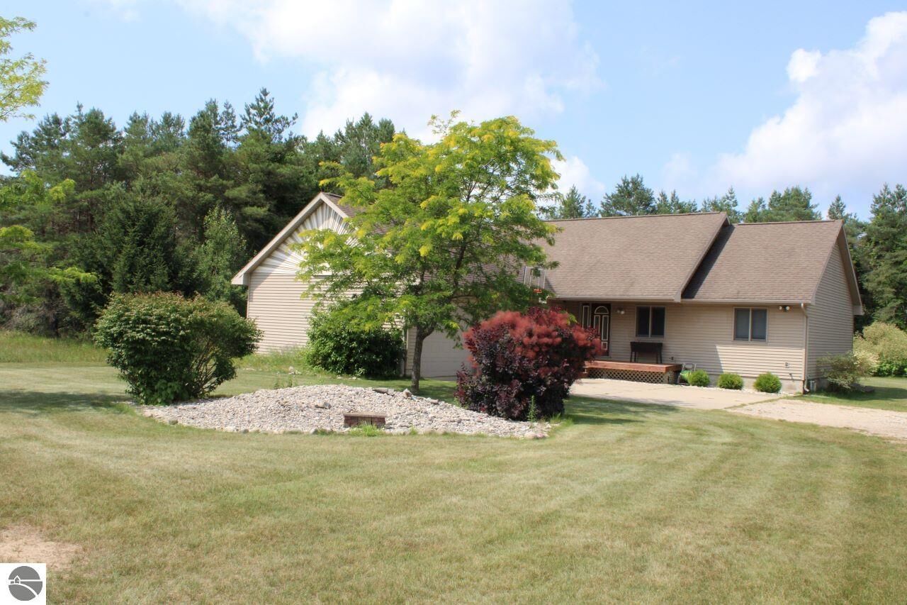 Property Photo:  6151 NW Smith Road  MI 49676 