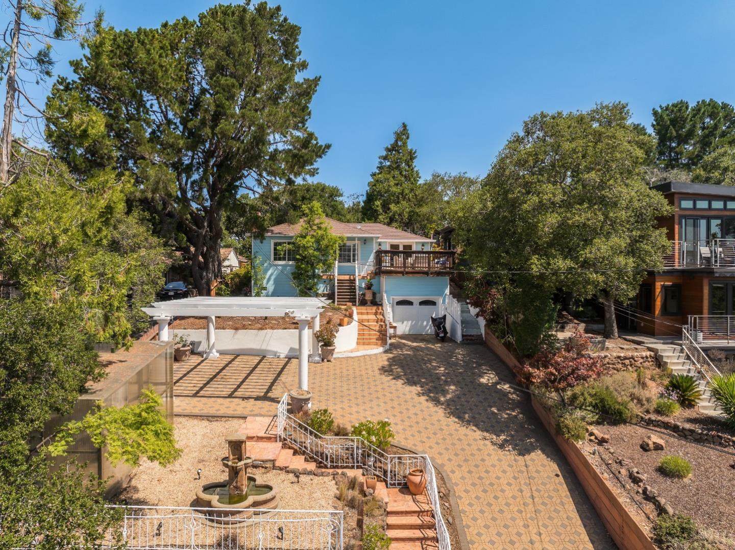 Property Photo:  1905 Oak Knoll Drive  CA 94002 