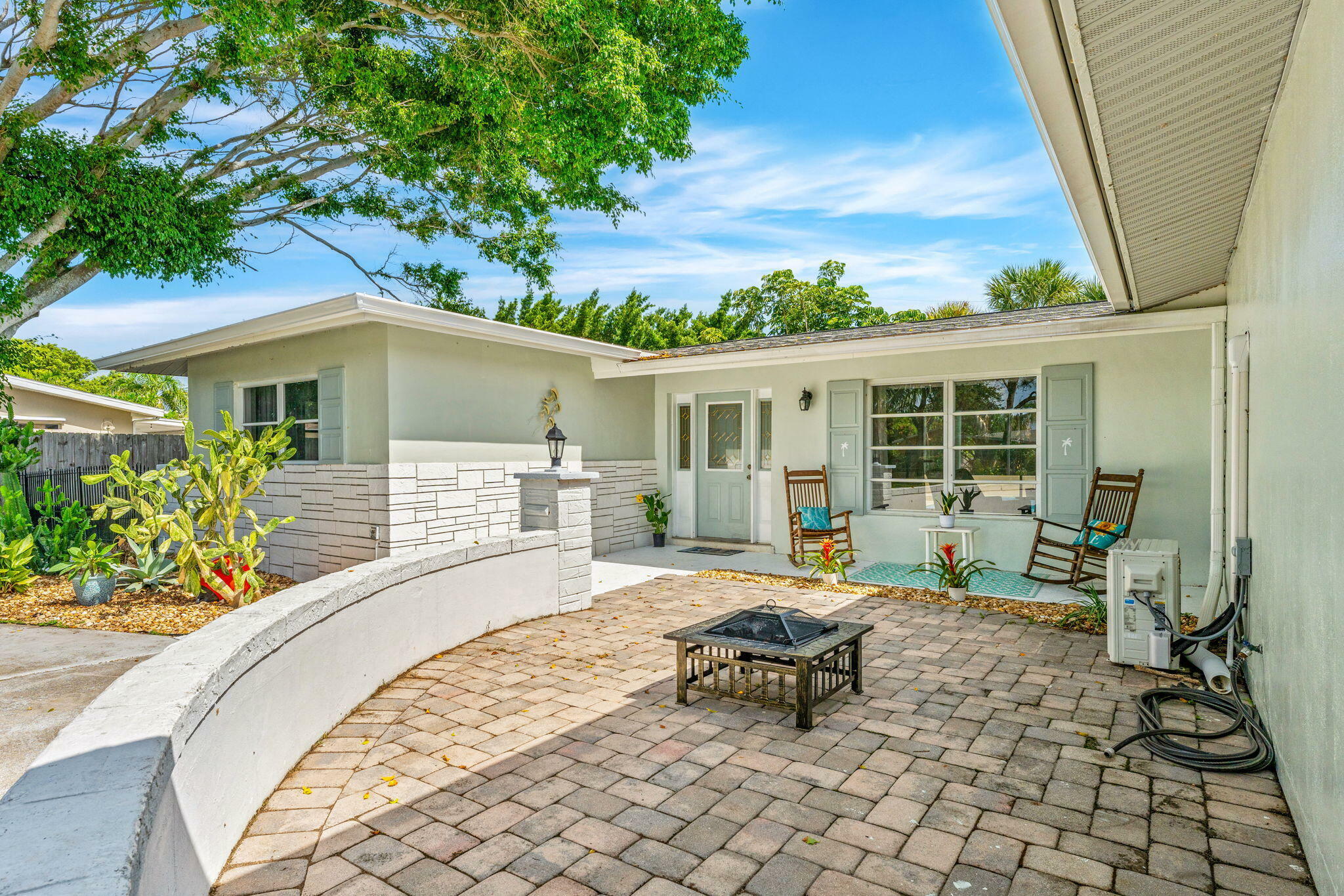 Property Photo:  303 Surf Road  FL 32951 