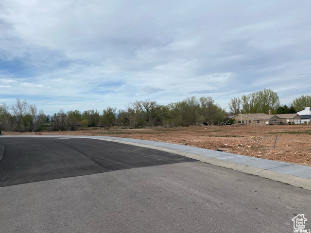 Property Photo: 1187 W Grayhawk Loop 40 UT 84066