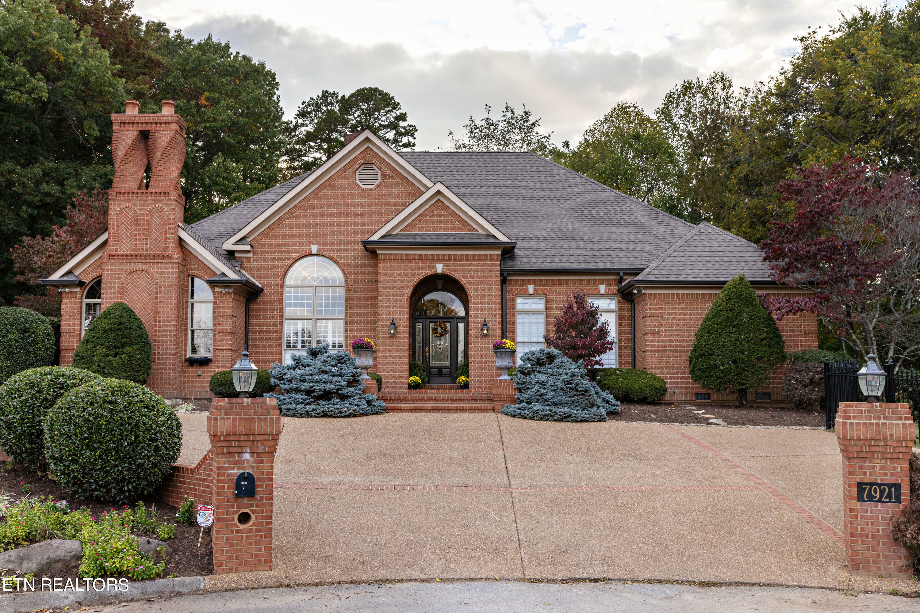 Property Photo:  7921 Mountain Brook Rd  TN 37938 