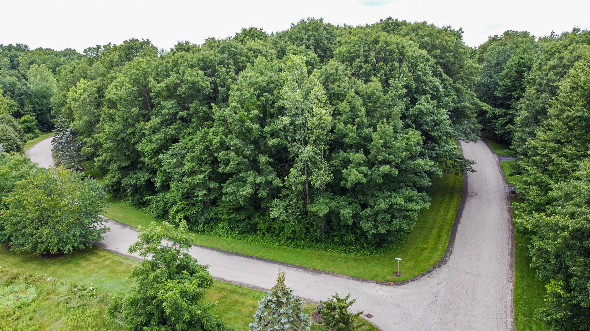 Property Photo:  2928 Pickford Drive SE  MI 49301 