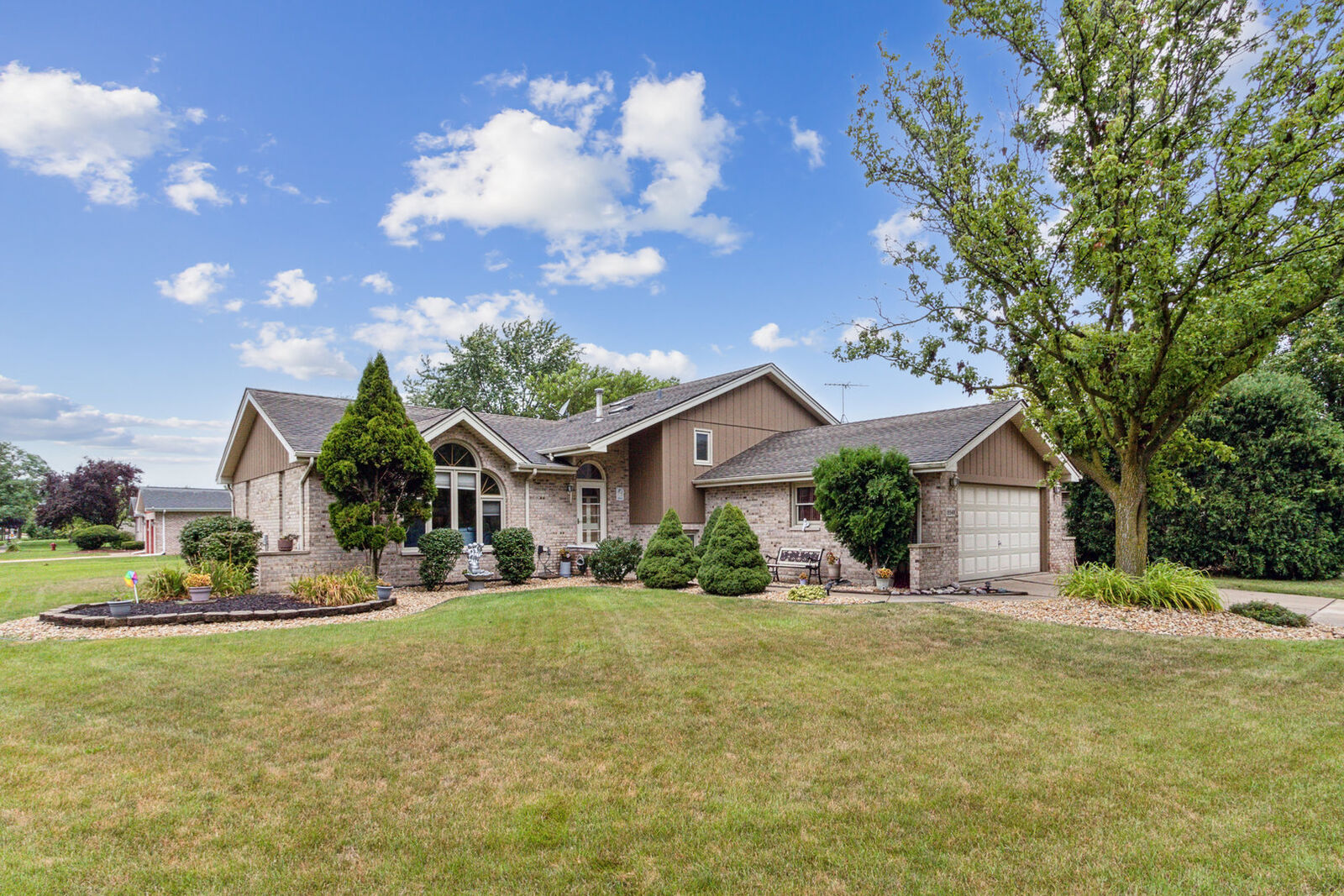 Property Photo: 19948 Catherine Lane IL 60448