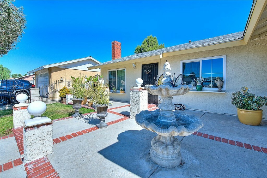 Property Photo:  1507 E Oak Hill Ct  CA 91761 