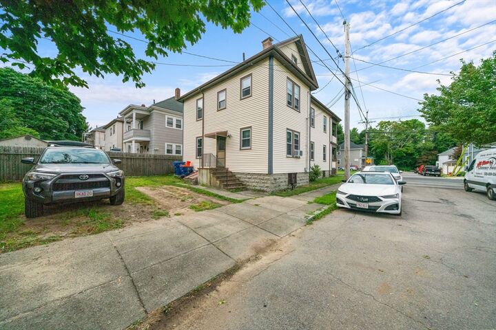 Property Photo:  104-106 Mount Vernon St  MA 02740 