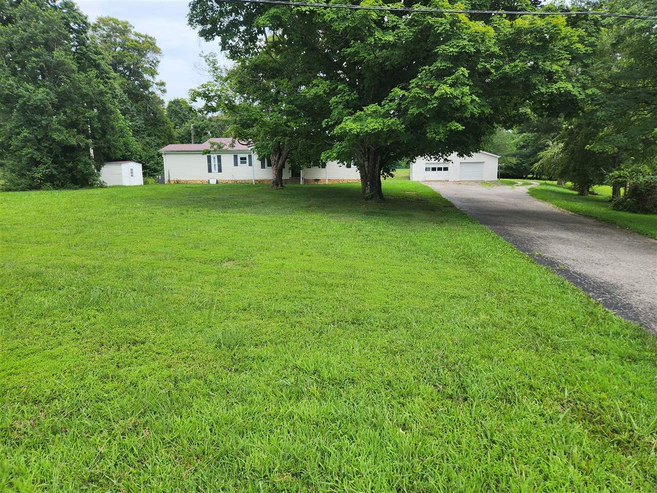 Property Photo:  408 Hill Road  KY 42103 